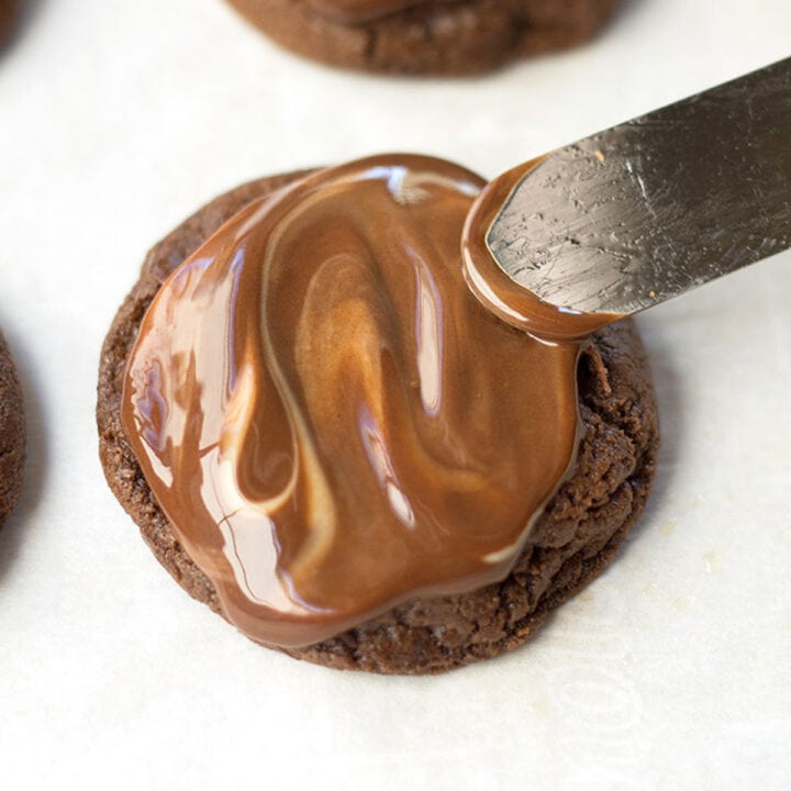 Chocolate cookie with melting mint on top