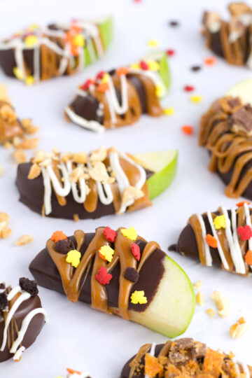 Addictive Caramel Apple Slices (no sliding caramel!) - Borrowed Bites