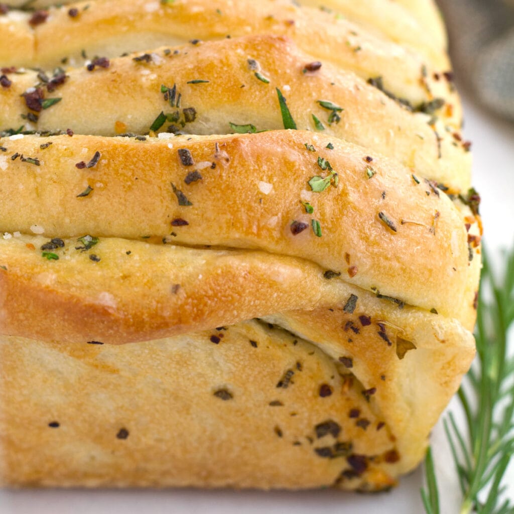 Pull Apart Bread (Using Rhodes Bread Dough!) Borrowed Bites