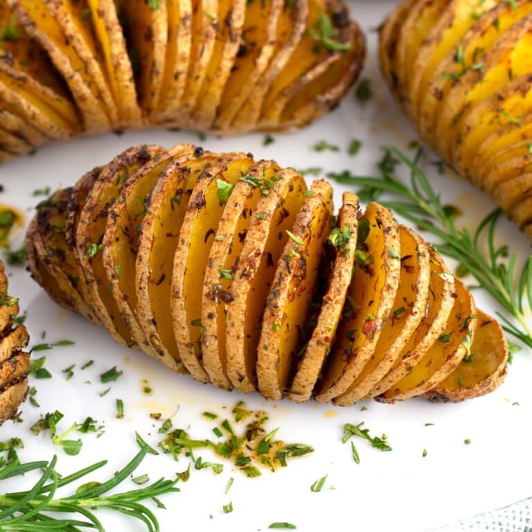 Crispy Hasselback Potatoes (w/ Yukon Gold Potatoes) - Borrowed Bites