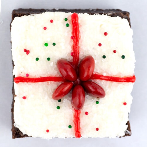 Festive Christmas Brownies (with 4 Holiday Decorating Ideas) - Borrowed ...